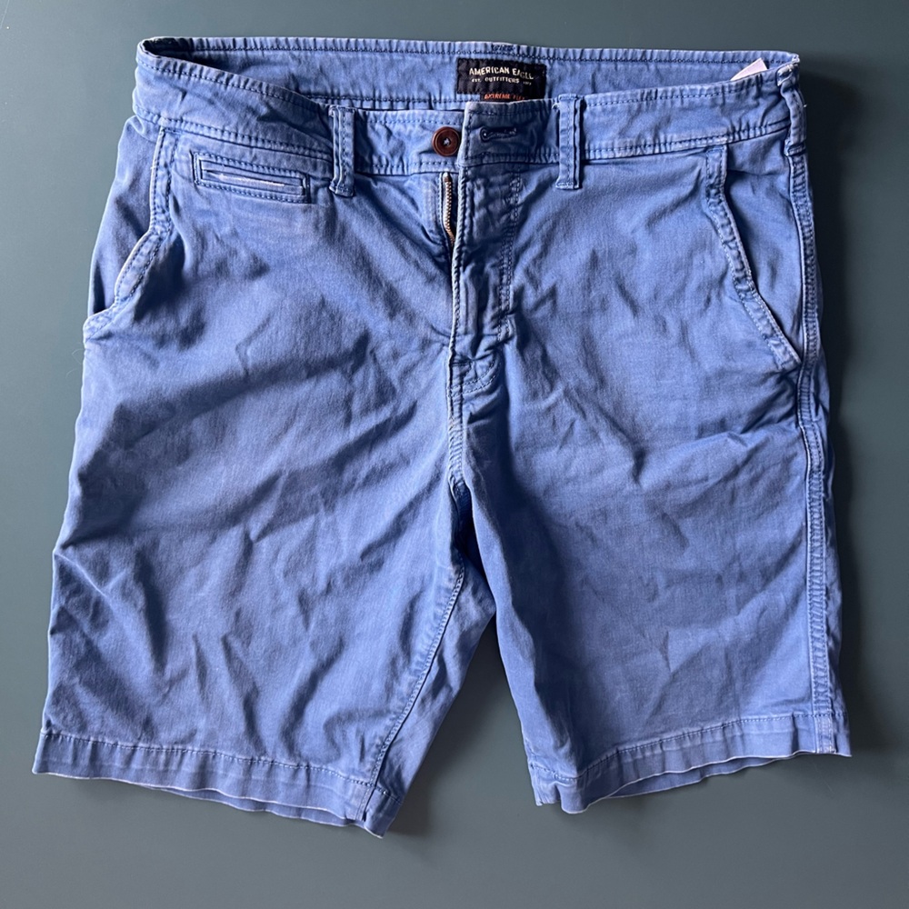American eagle blue shorts 32’s